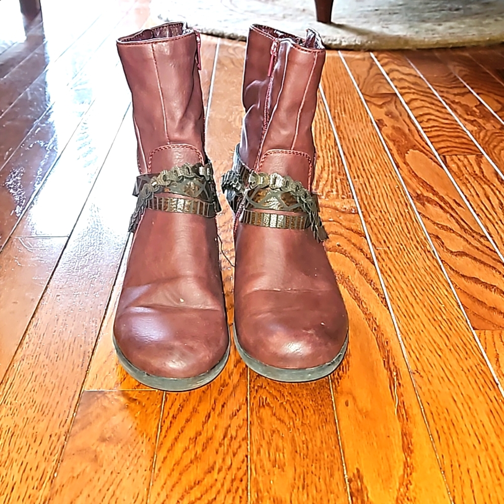 Muk Luks Boots